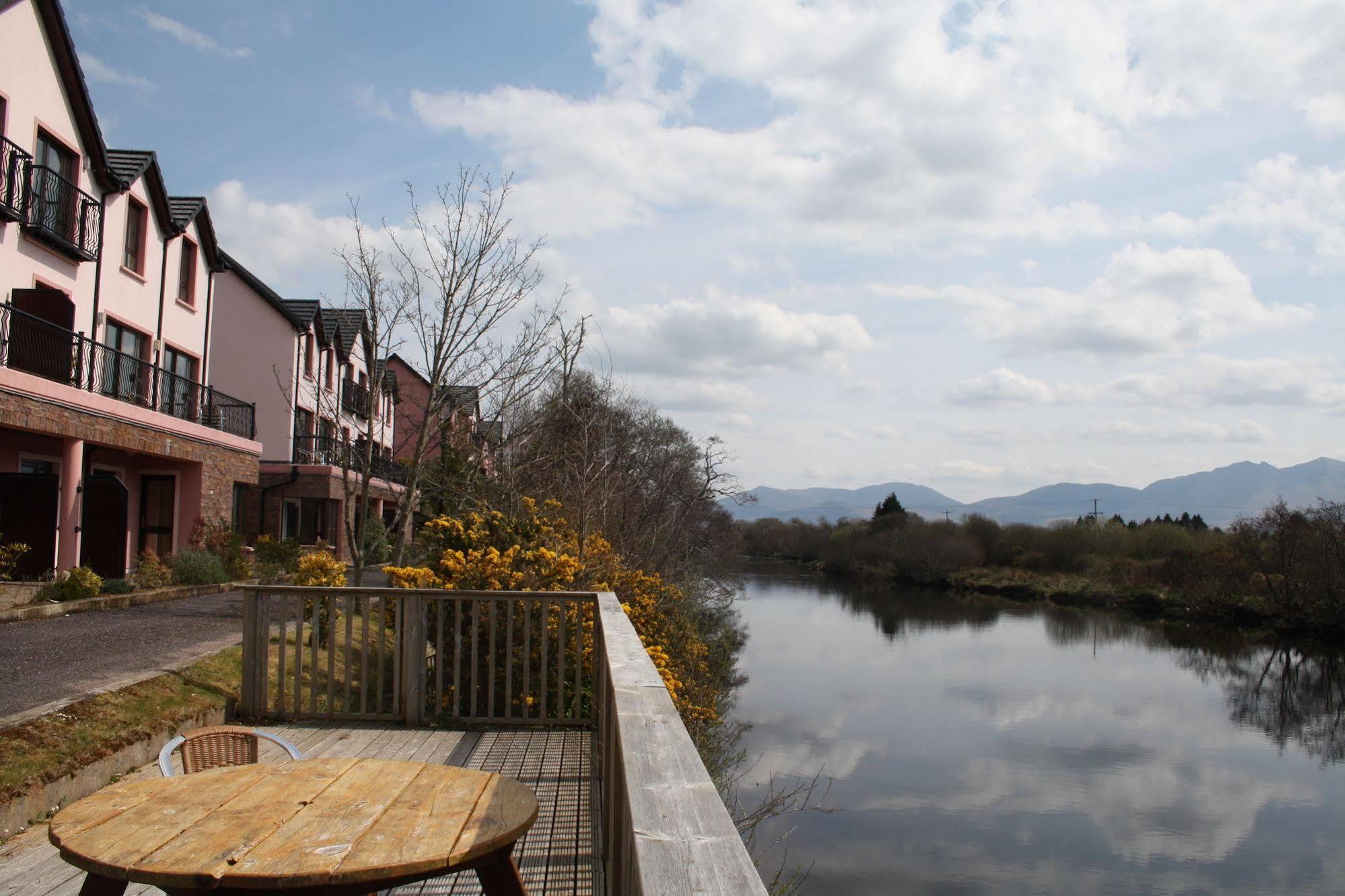 The Grove Lodge Guesthouse Killorglin Bagian luar foto